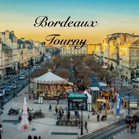 Independant Hyper Centre Tram A 100m בורדו